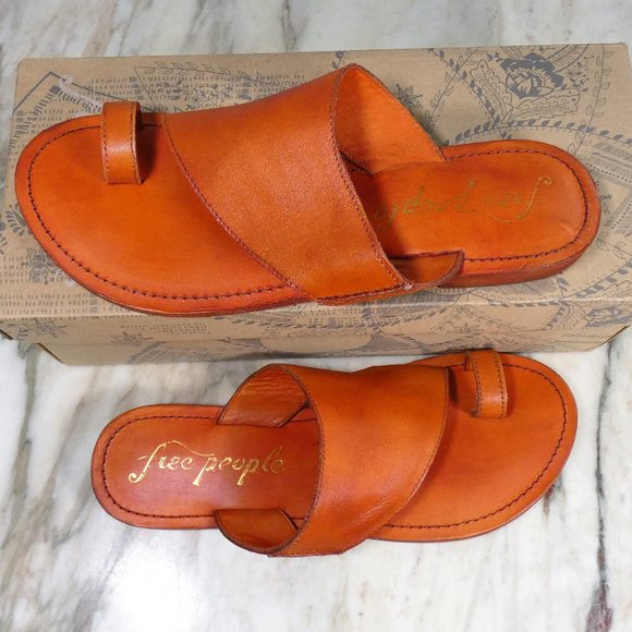 Free People Sant Antoni Slide Toe Ring Sandal Coral 38 (US Women's 8) NiB - Picture 3 of 13